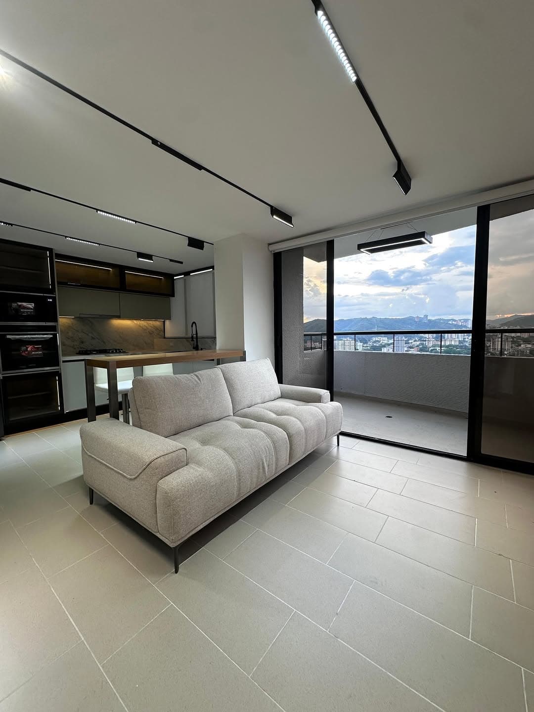 Apartamento a estrenar en alquiler, Las Chimeneas, Valencia