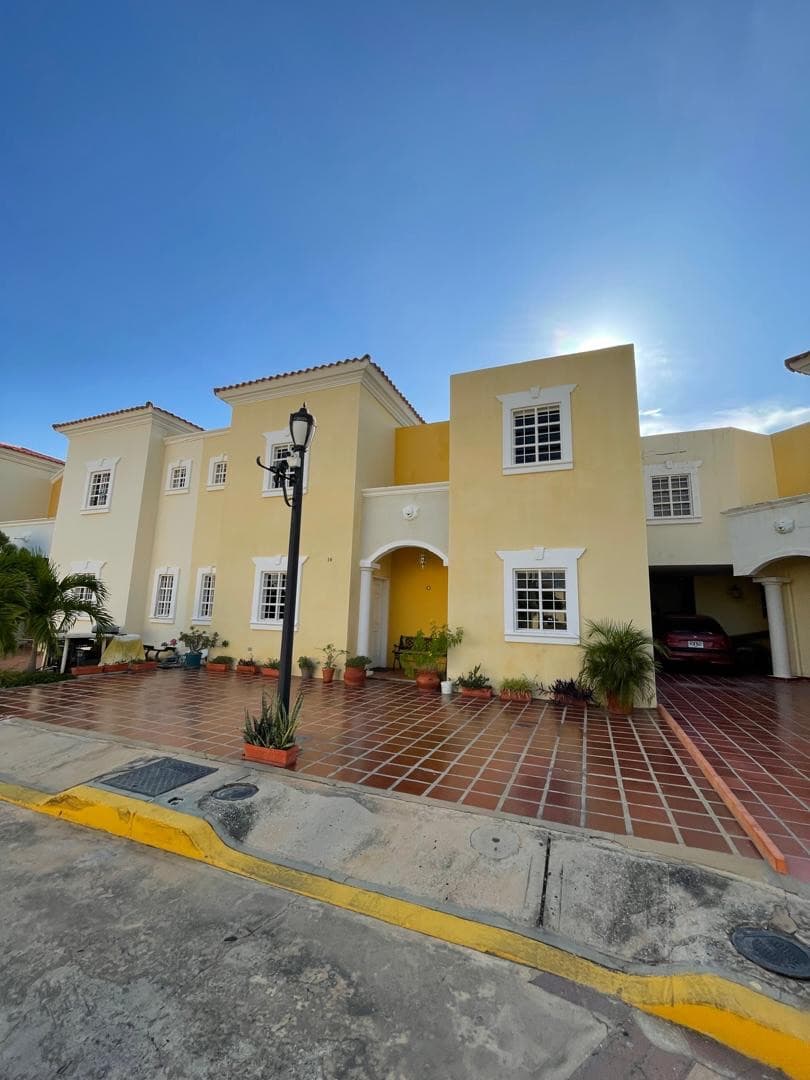 Townhouse en venta, Villa Vizcaya, Maracaibo