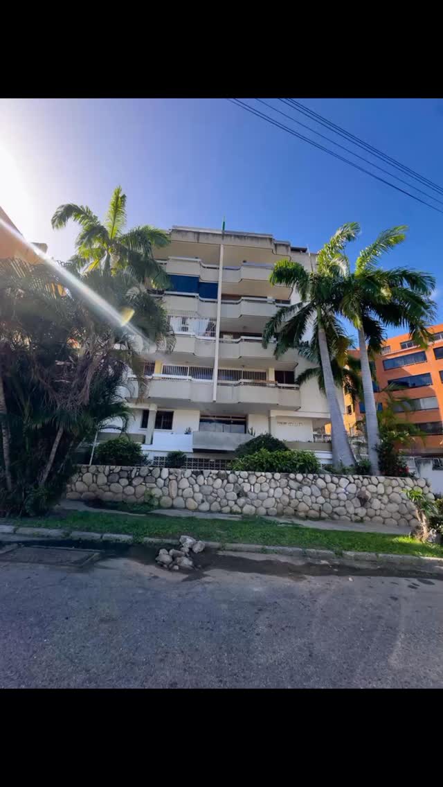 Apartamento Amoblado en Venta, La Guaira, Caribe - Tanaguarenas - Imagen 1