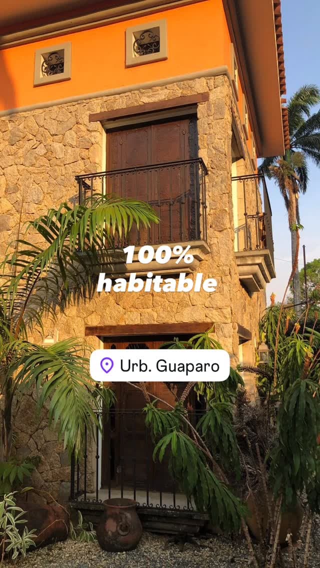 Impecable casa en venta en Guaparo, Valencia